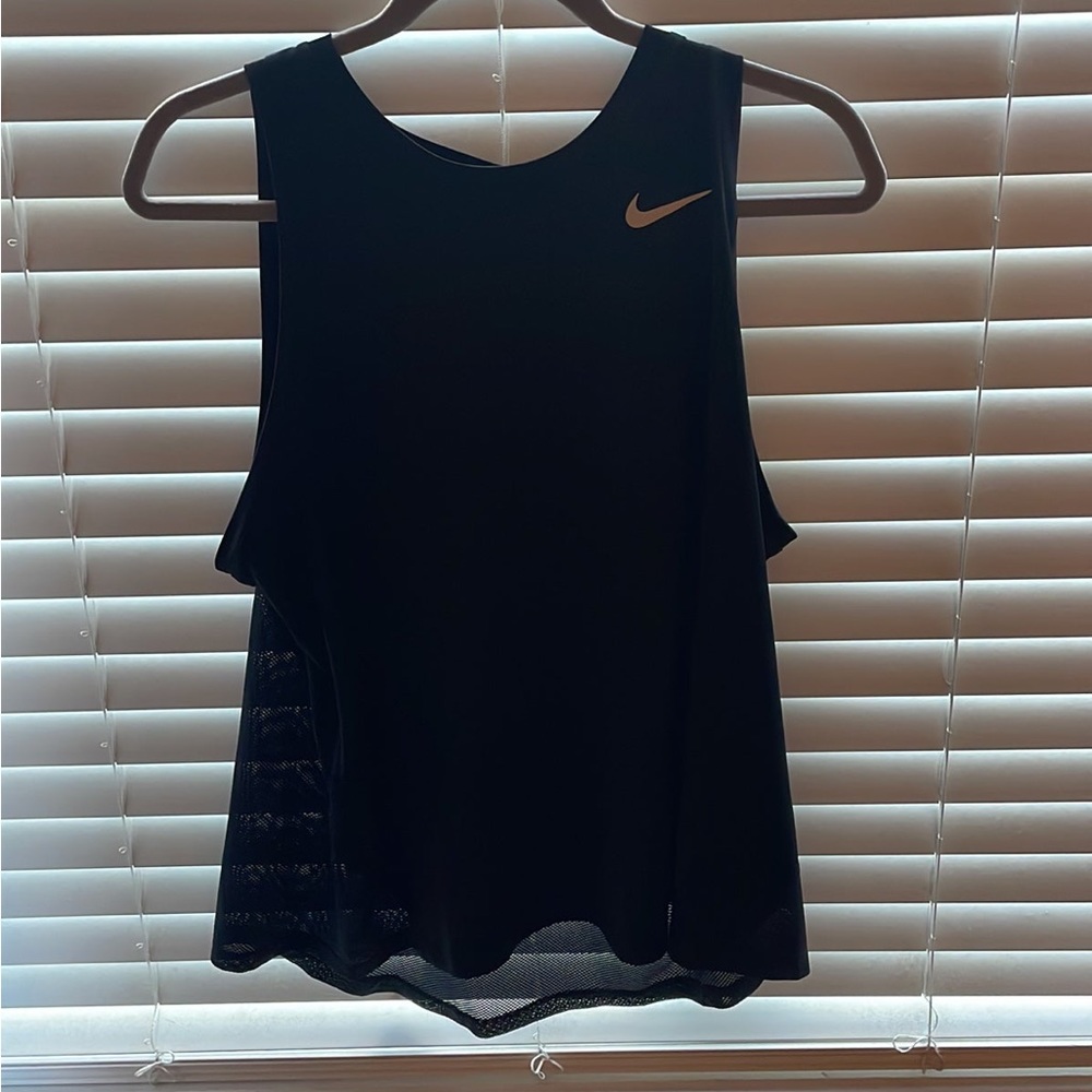 Nike Crop Top